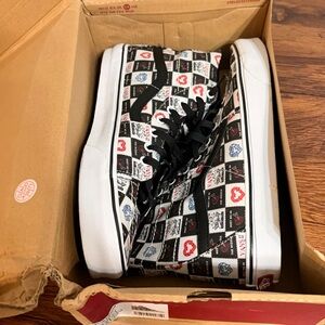 NWT Vans Sk8-Hi Tapered Love Letters